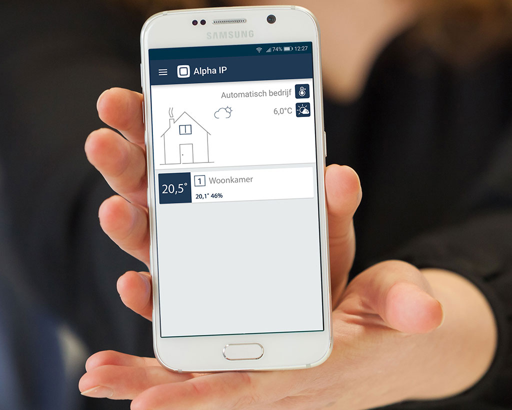 Woonkamer infraroodverwarming met thermostaat | SmartHomeSupply Woonkamer infraroodverwarming met thermostaat | SmartHomeSupply